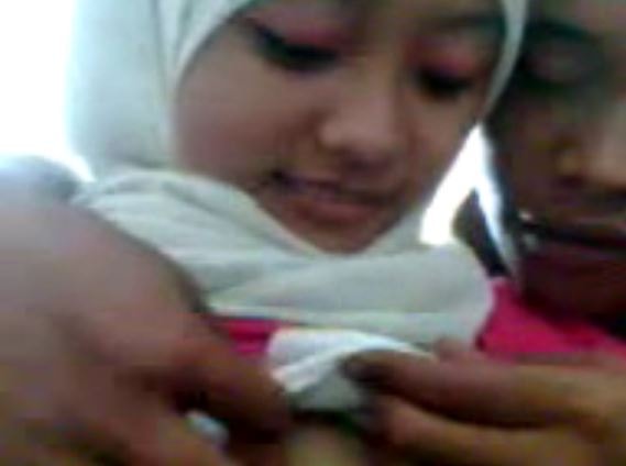 Video Bokep ABG Berjilbab Mesum