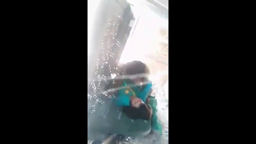 Ngintip Paman Ngewe 6 Menit Sama Jablay Hijau Di Gubuk