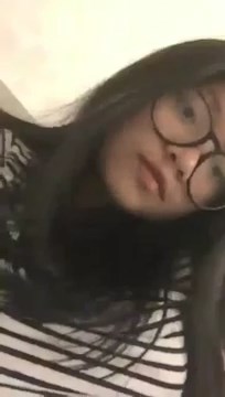 Scandal Juara Master Chef 2 Kacamata Baju Hitam