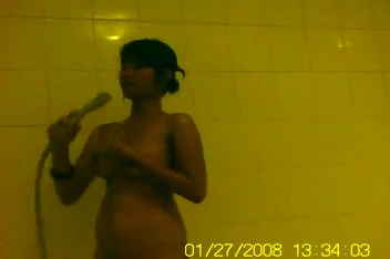 Scandal Rekam Istri Hamil Muda Mandi