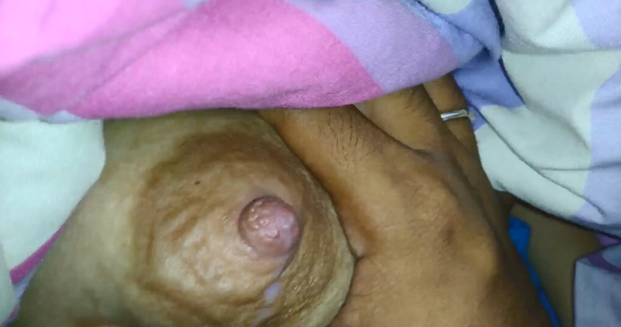 Pencet Susu Keluar Susu